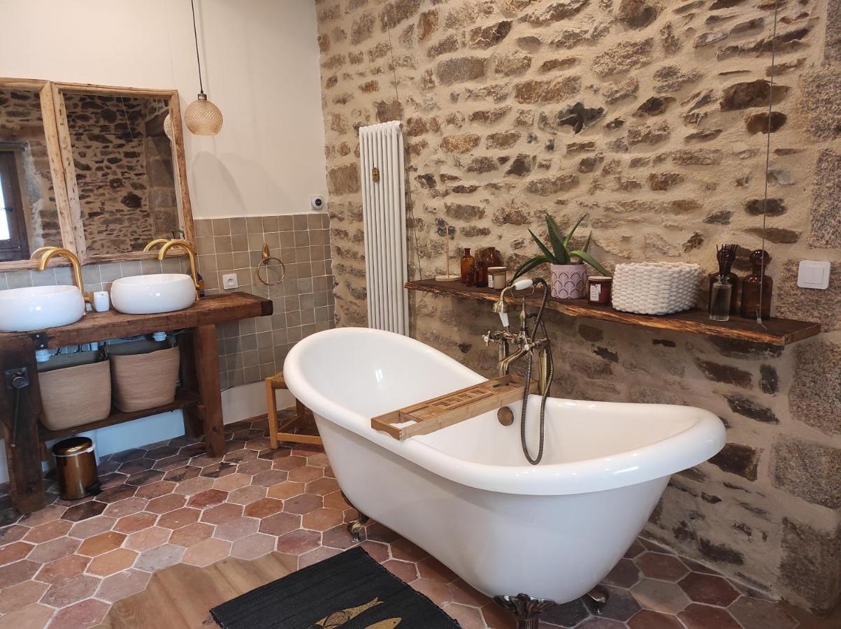 La Ville Es Riez Chambre D'Hotes Corseul Exteriör bild