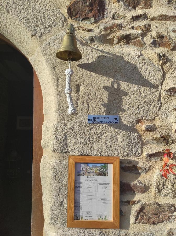 La Ville Es Riez Chambre D'Hotes Corseul Exteriör bild